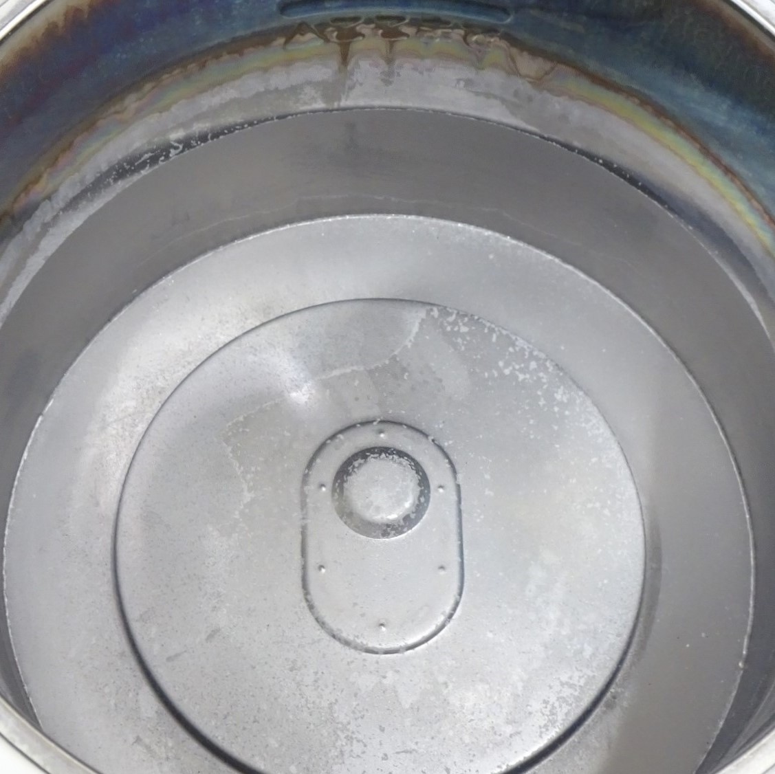 ポット ケトルの 白い結晶 湯垢汚れ をクエン酸でピカピカ洗浄 地の塩社