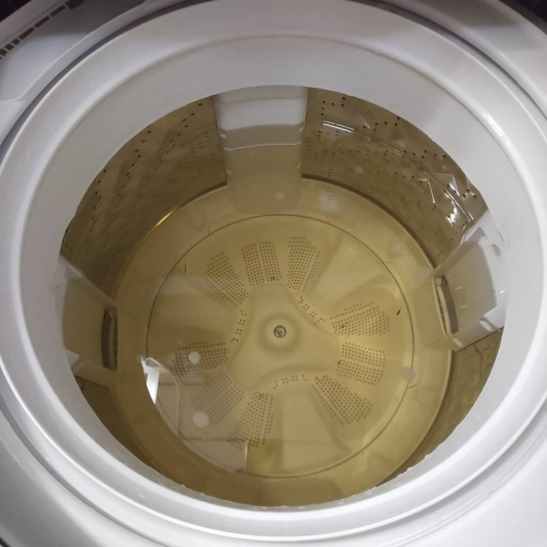 洗濯槽のカビ 汚れは 粉末の酸素系漂白剤 で掃除 使い方 量 お湯温度 地の塩社